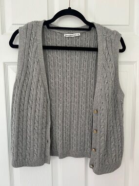 Abercrombie & Fitch Gray Cable Knit Button Vest